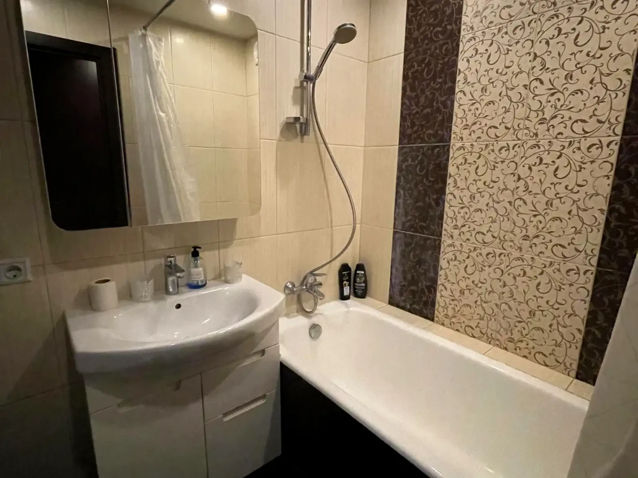 Студія в оренді, 28 м², 1 поверх / 9