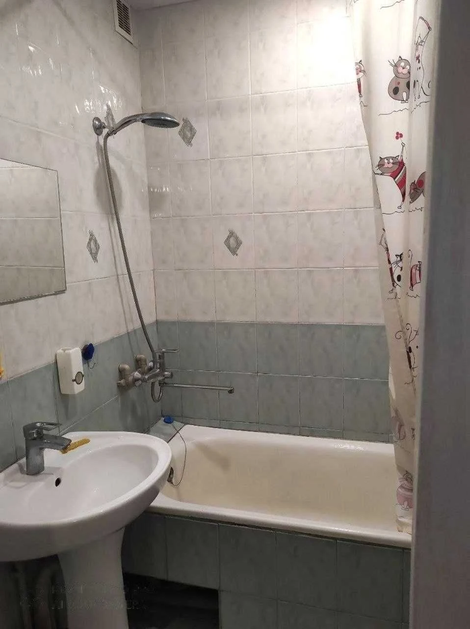 For sale: 2 room apartment, 51.52 sq. m. Radio street. From the owner