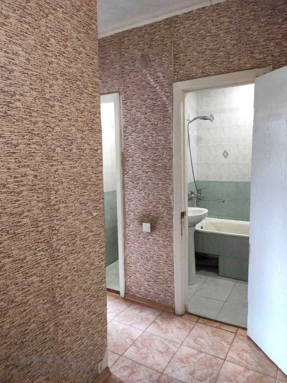 For sale: 2 room apartment, 51.52 sq. m. Radio street. From the owner