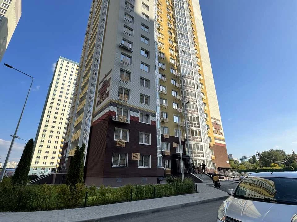 Квартира. Київ, вул. Бориса Гмирі