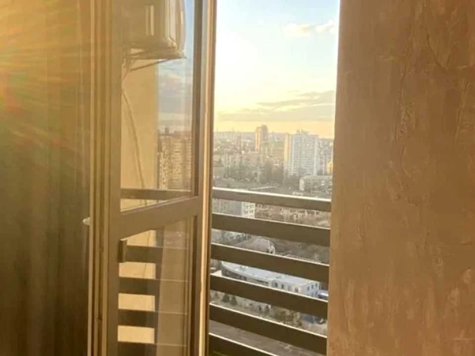 Квартира. Київ, Нижньоключова вулиця