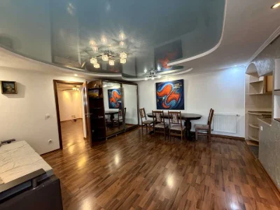 Apartment. Chernivtsi, Arkadia Zhukovskogo Street