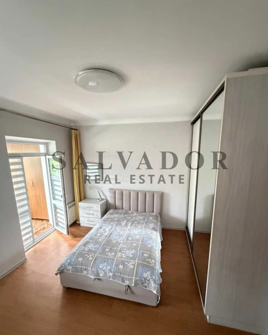 Продається 2-кімнатна квартира 56 м² з ремонтом, вул. Прохорівська