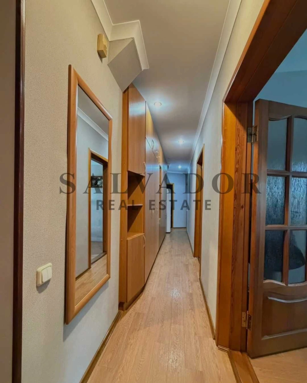 Продається 2-кімнатна квартира 56 м² з ремонтом, вул. Прохорівська