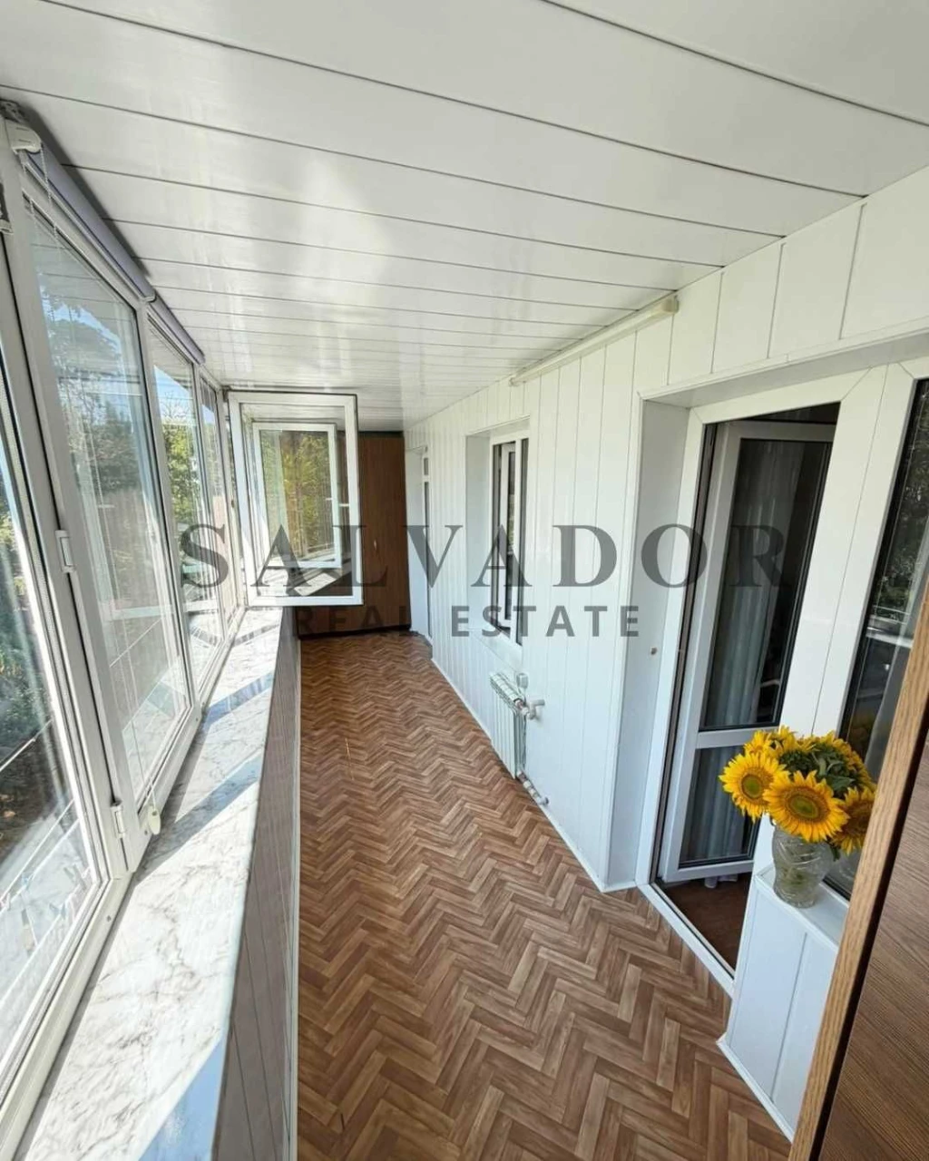 Продається 2-кімнатна квартира 56 м² з ремонтом, вул. Прохорівська