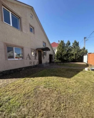 Продаж просторого будинку 219 м² на 9 сотках, Червоний Хутір