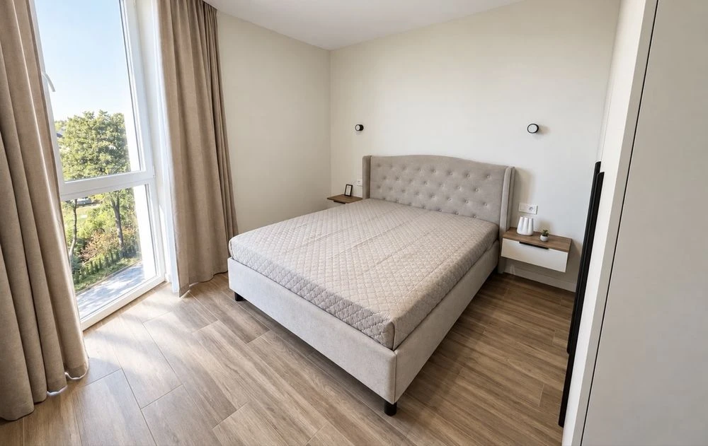 Sale of a 1-bedroom apartment in a low-rise new building