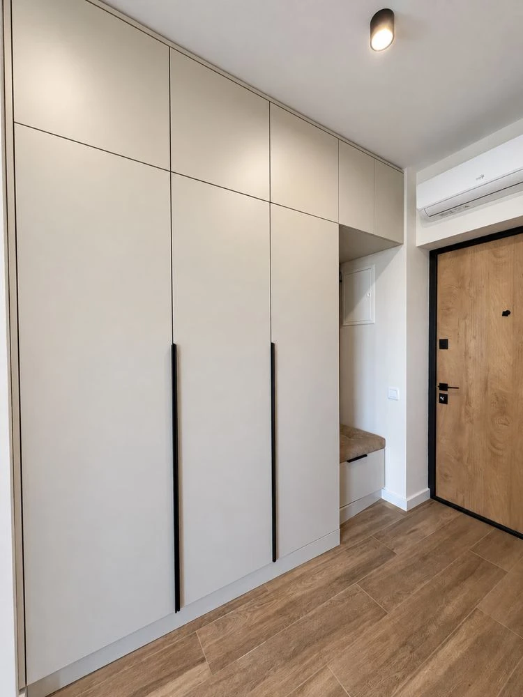 Sale of a 1-bedroom apartment in a low-rise new building