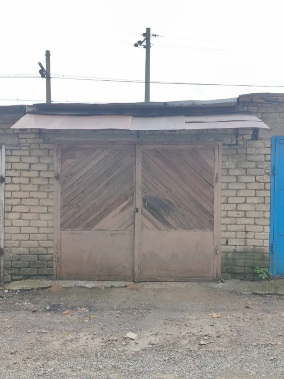 Garage on Levandivka Street, Sviyatozh