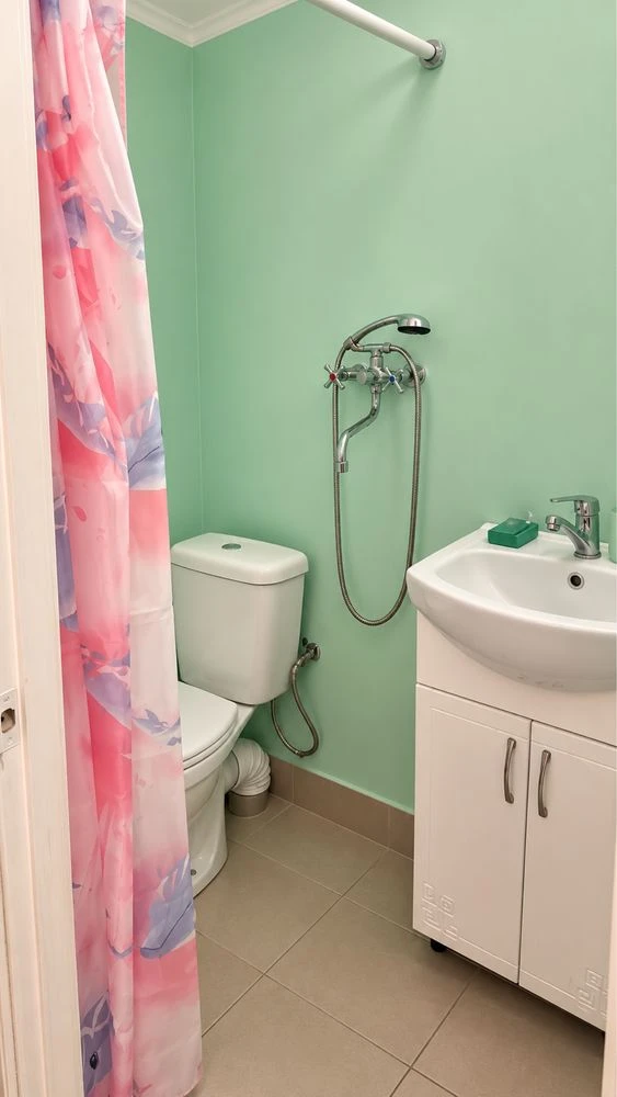 Two apartments for the price of one on Odaria Street