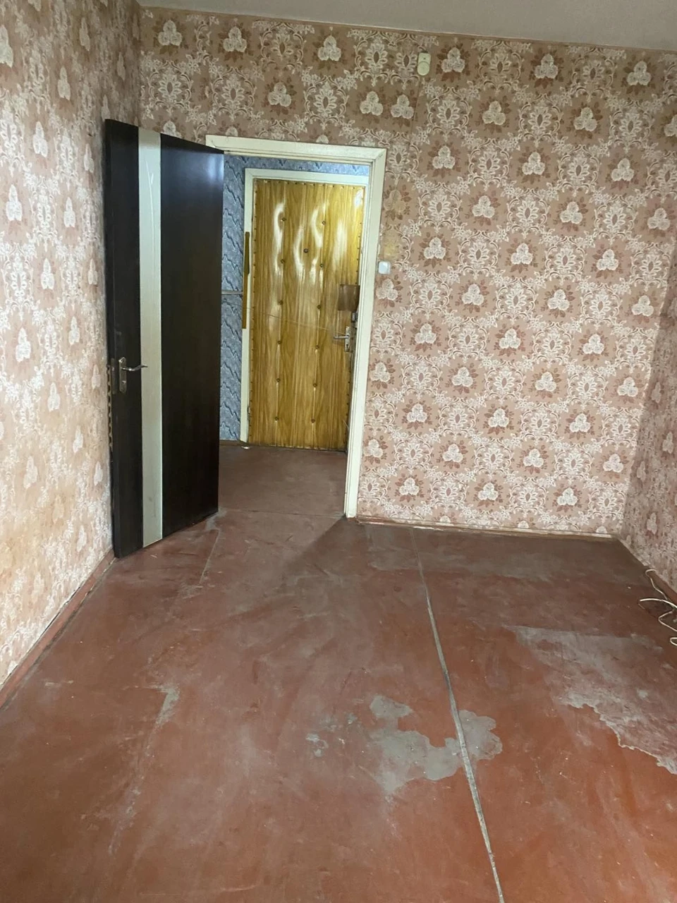 For Sale: 2-bedroom apartment in Kyiv, Darnytsky district, Street