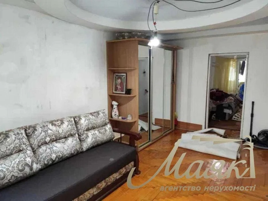 3-room apartment for sale, Dniprovskyi district, Re street