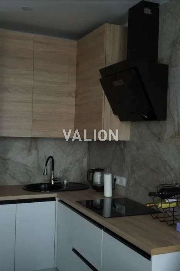 Sale of a 3-room apartment on Viktor Nekrasov Street 6