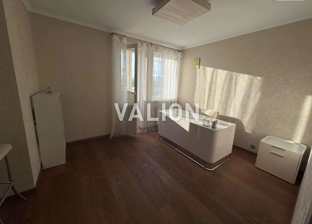Sale of a 4-room apartment on Prospect Valeriy Lobanovskyi 126
