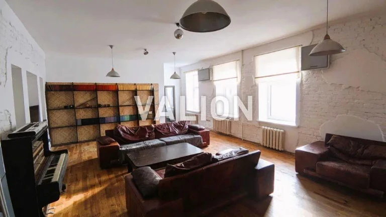 Sale of a 2-room apartment on Ярославська street 10