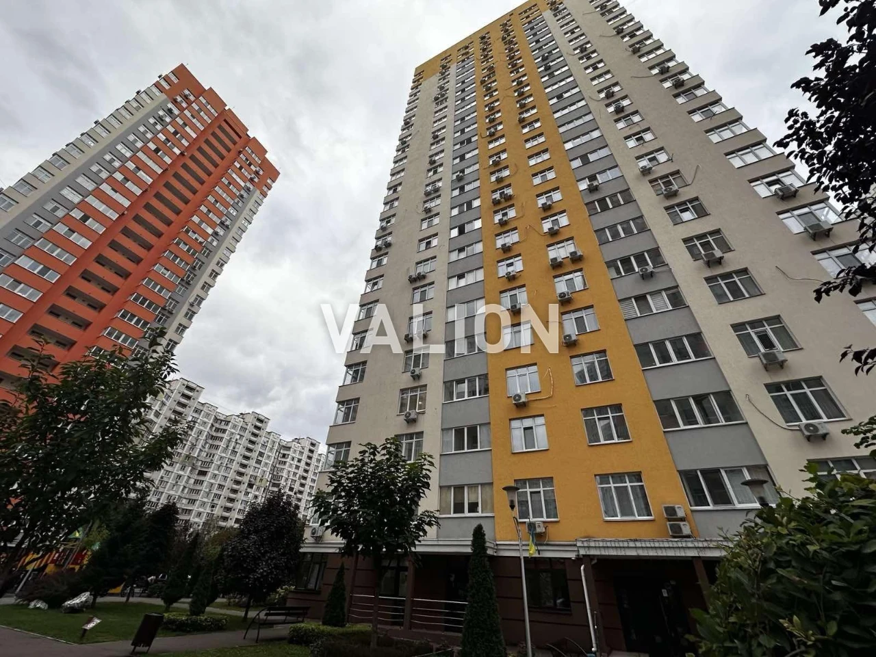 Sale of 1 apartment at вул. Olena Bzhilky 3d, ЖК Traditsia Pozniaky