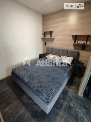 Продаж 1к квартири 41 кв. м на вул. Валерʼяна Підмогильного