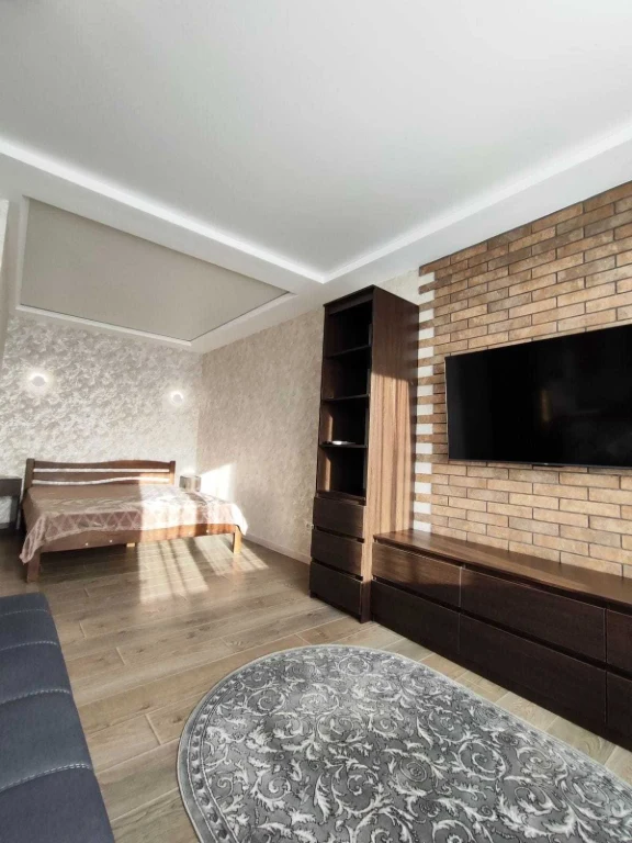 1-кімнатна  студія 43 м2, Ремонт, Меблі. Пр. Миру 277/SZ