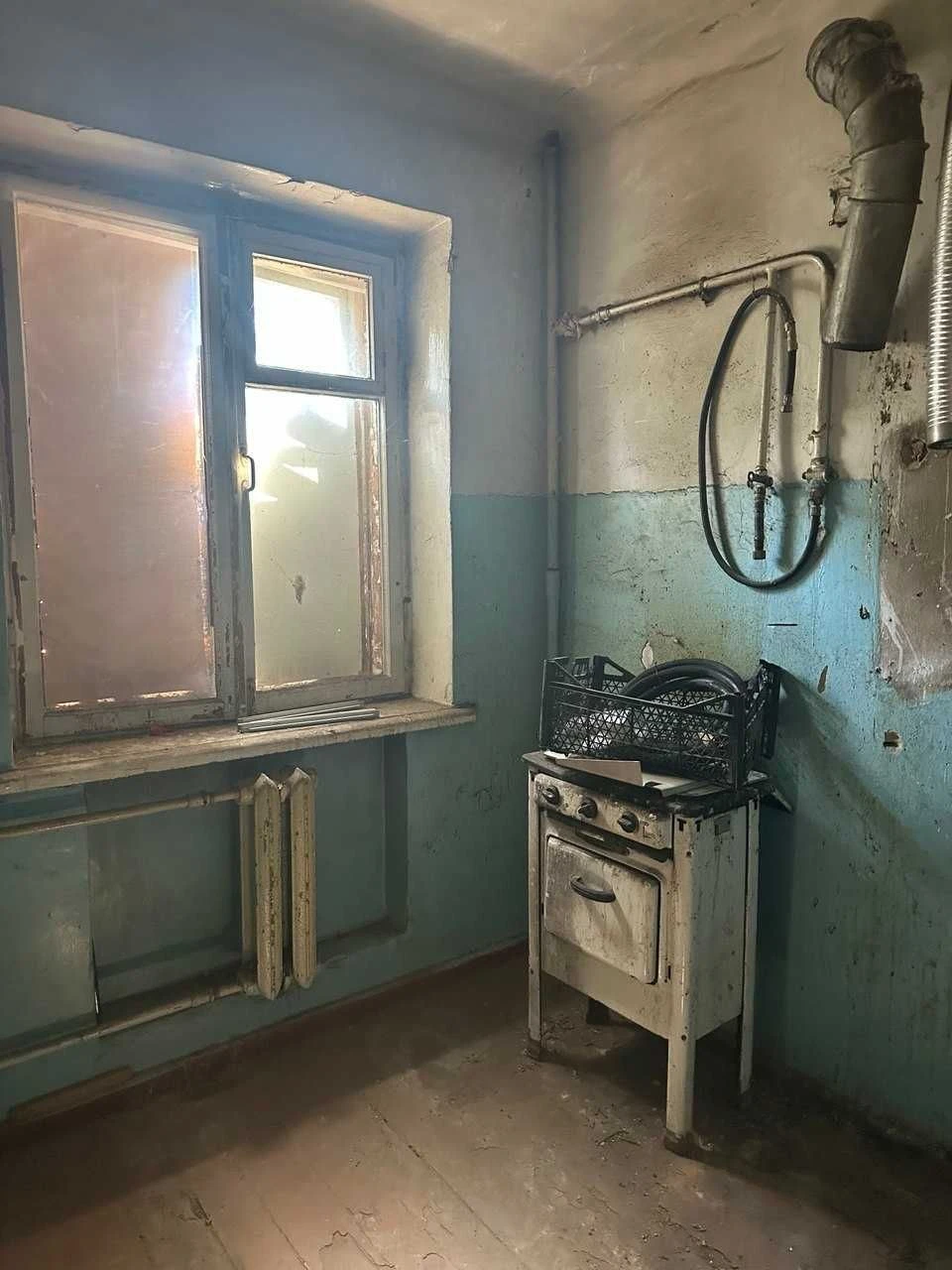 Продам дешево 1 к на Холодной Горе рядом с метро Холодная Го
