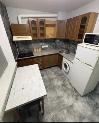 Продам 1 кВ 36 М2 метро Науки центр