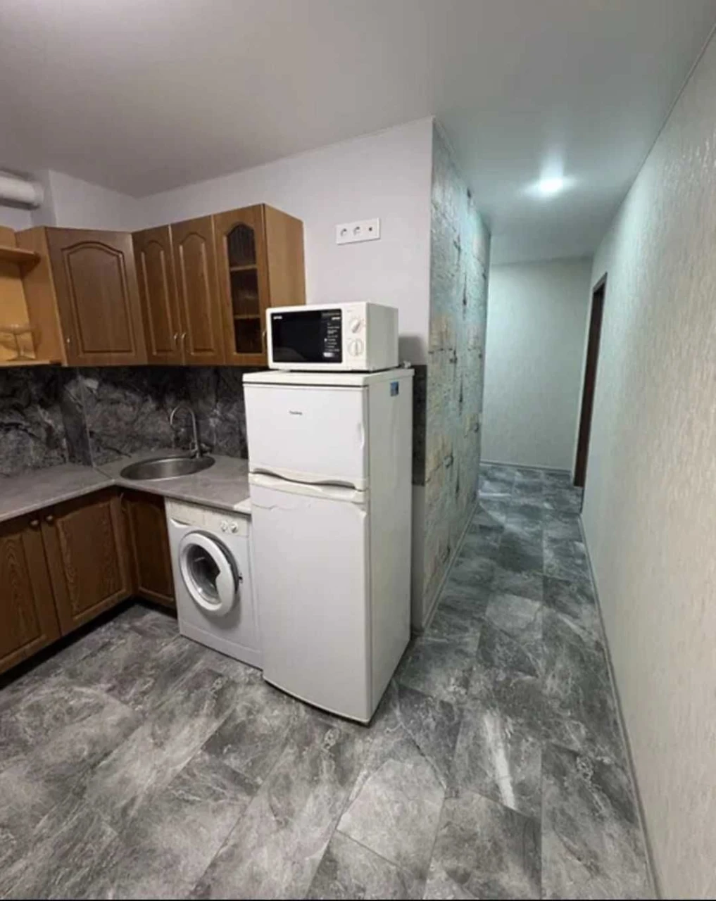 Продам 1 кВ 36 М2 метро Науки центр