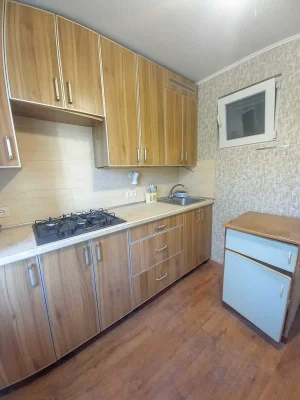 Реальный вариант. Продам 2 комн. квартиру метро 23 Августа,
