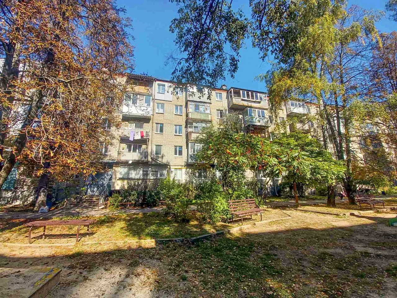 Реальный вариант. Продам 2 комн. квартиру метро 23 Августа,
