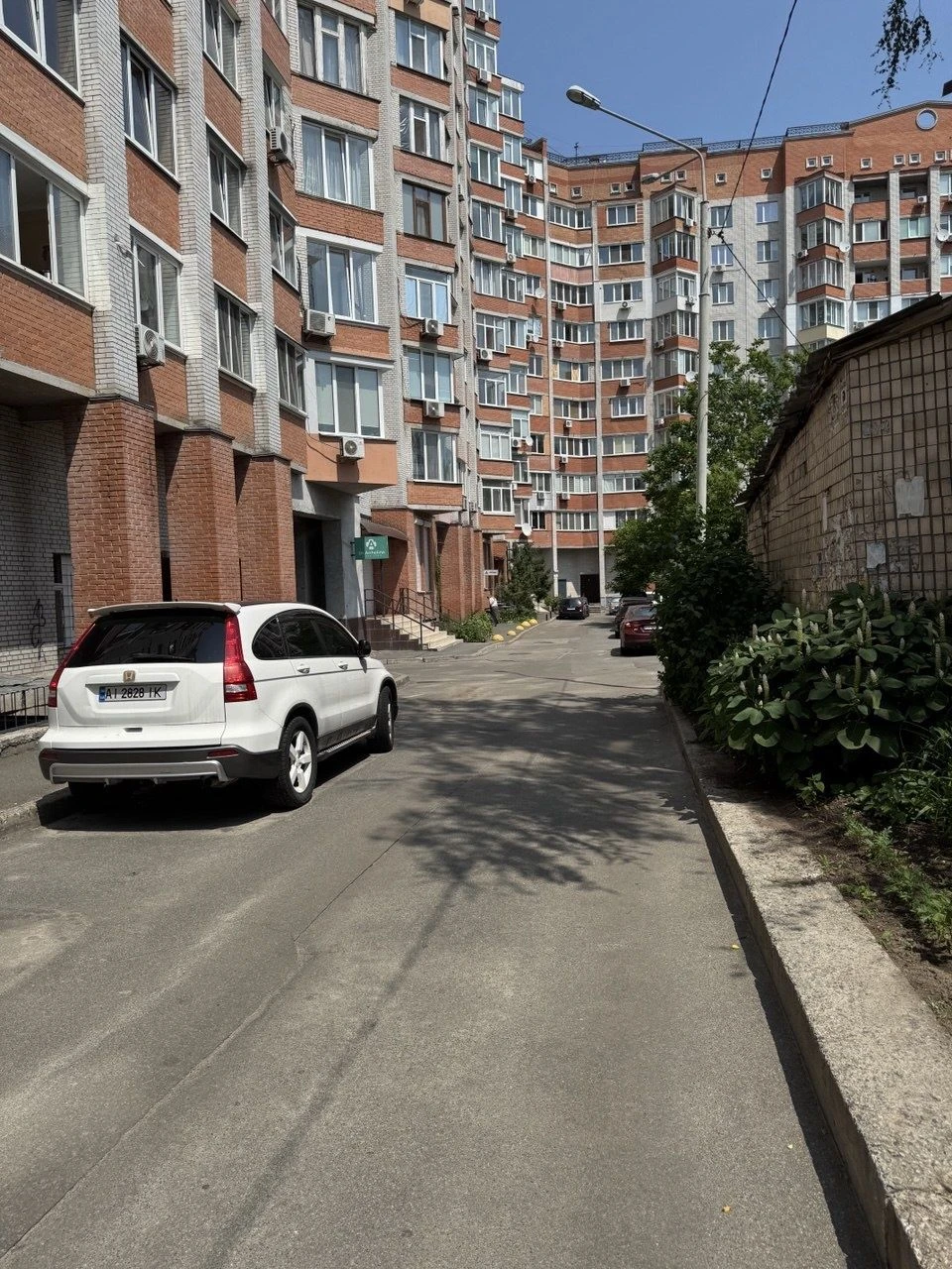 Svjatoshyn 3-room apartment
