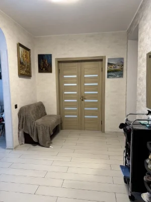 Svjatoshyn 3-room apartment