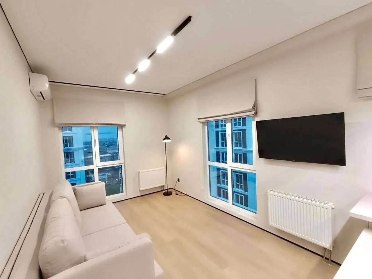 Rent an apartment on Nova Angliya