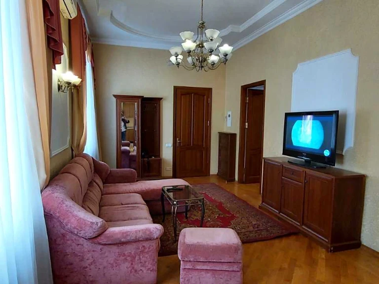 Квартира. Одесса, улица Святослава Караванского