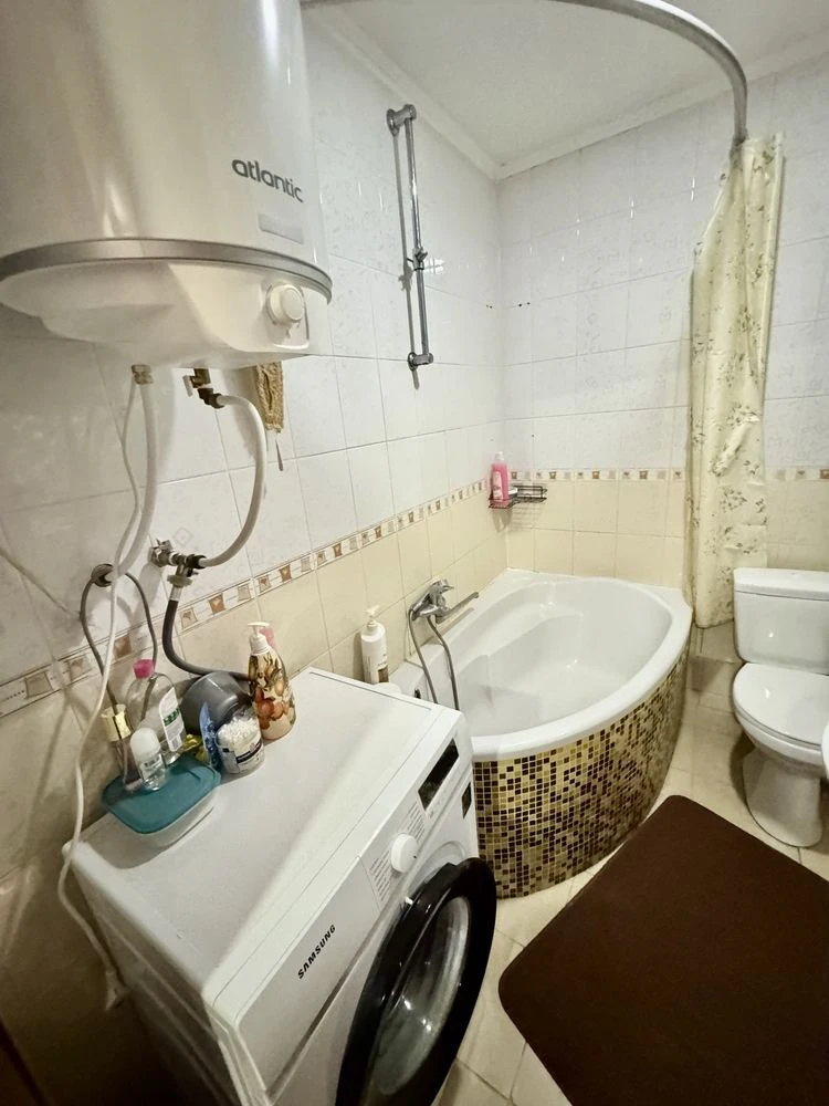 For sale 2-room apartment on Chkalova Street, 53 sq.m.
