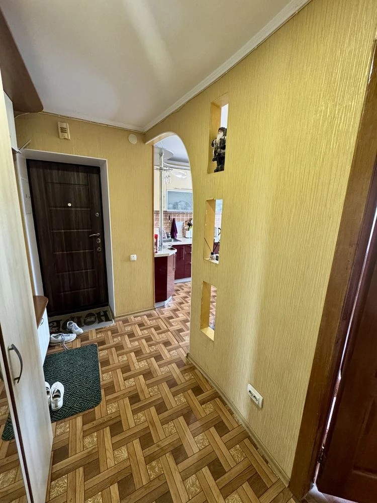 For sale 2-room apartment on Chkalova Street, 53 sq.m.