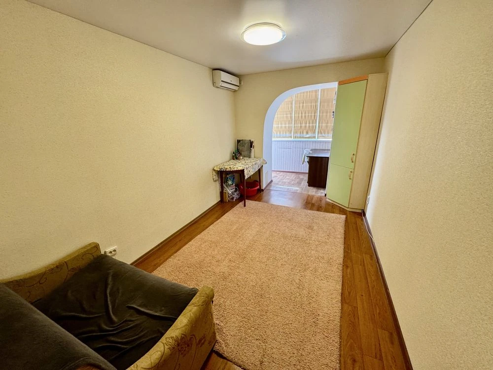 For sale 2-room apartment on Chkalova Street, 53 sq.m.