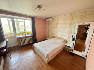 For sale 2-room apartment on Chkalova Street, 53 sq.m.