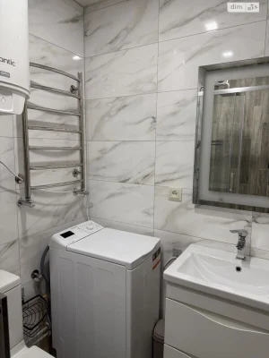 Довгострокова оренда квартири в Науково