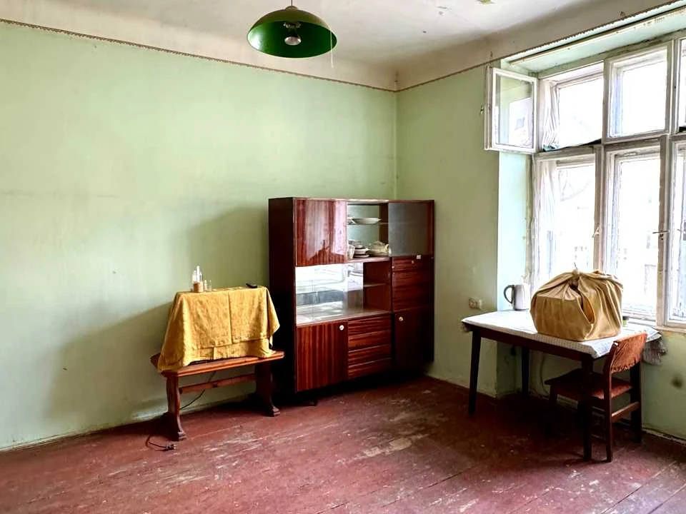 Apartment. Lviv, Horodocka St.