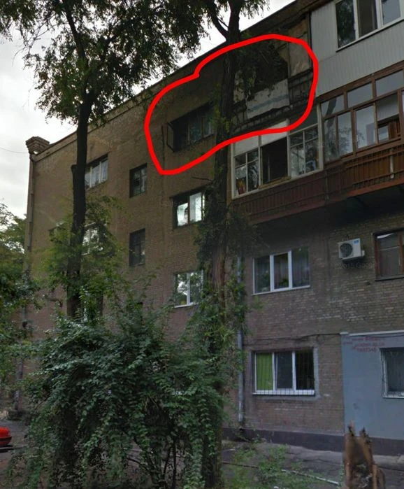 3-room apartment in the Metallurg Avenue district