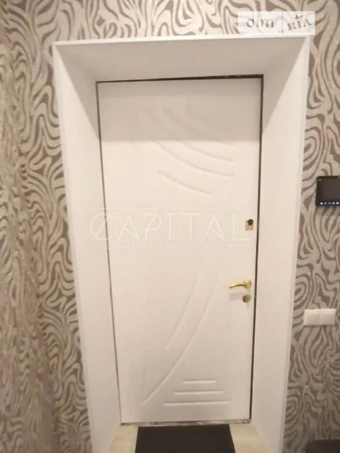 Sale of 2-room apartment 80 sq. m. on Velyka Vasylkivska 71/