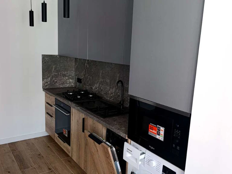 Apartment. Ivano-Frankivsk, Kniahinin Street