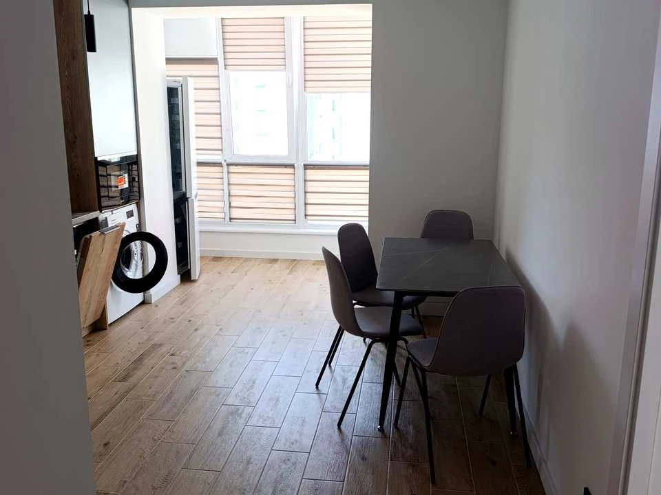 Apartment. Ivano-Frankivsk, Kniahinin Street