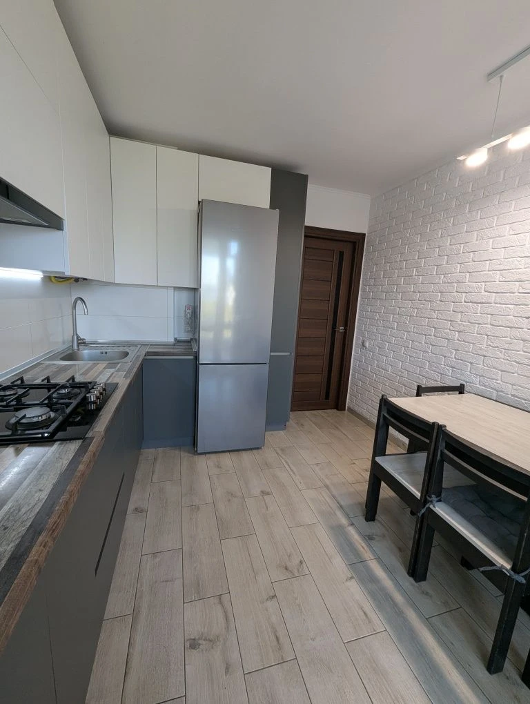Sale of a 1-bedroom apartment in a new building on Vypasova Street