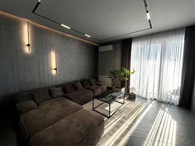 Apartment. Chernivtsi, Vienський Proyiz
