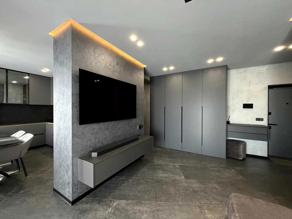 Apartment. Chernivtsi, Vienський Proyiz