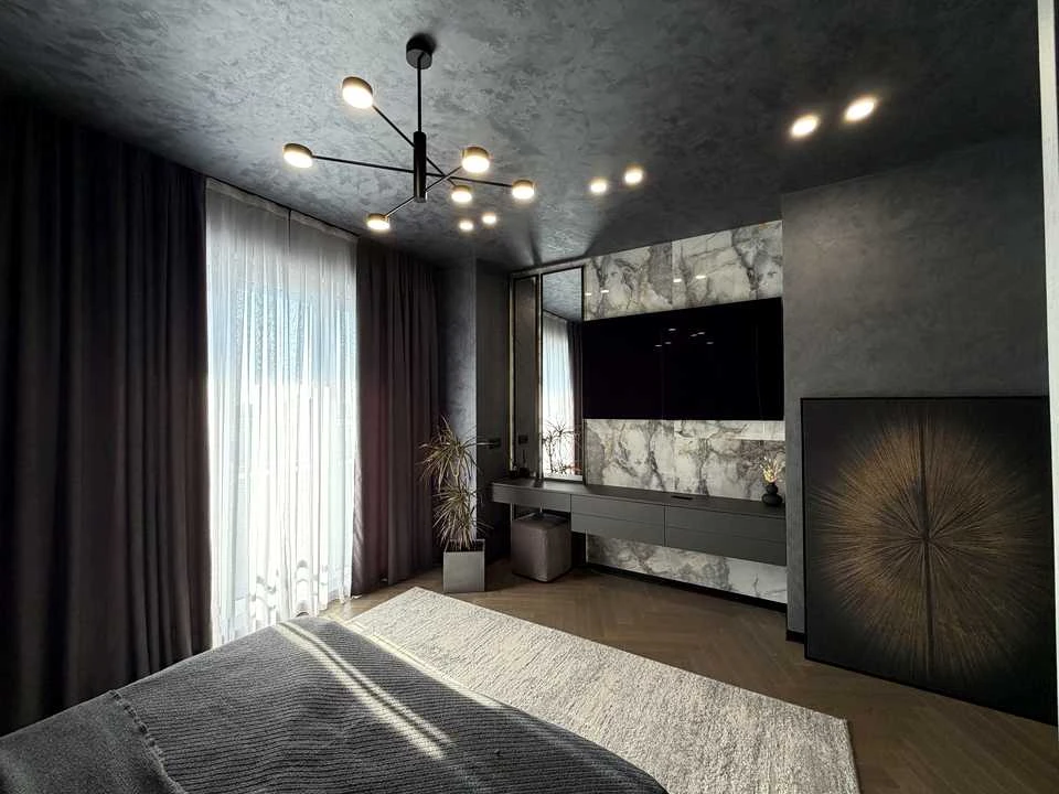 Apartment. Chernivtsi, Vienський Proyiz