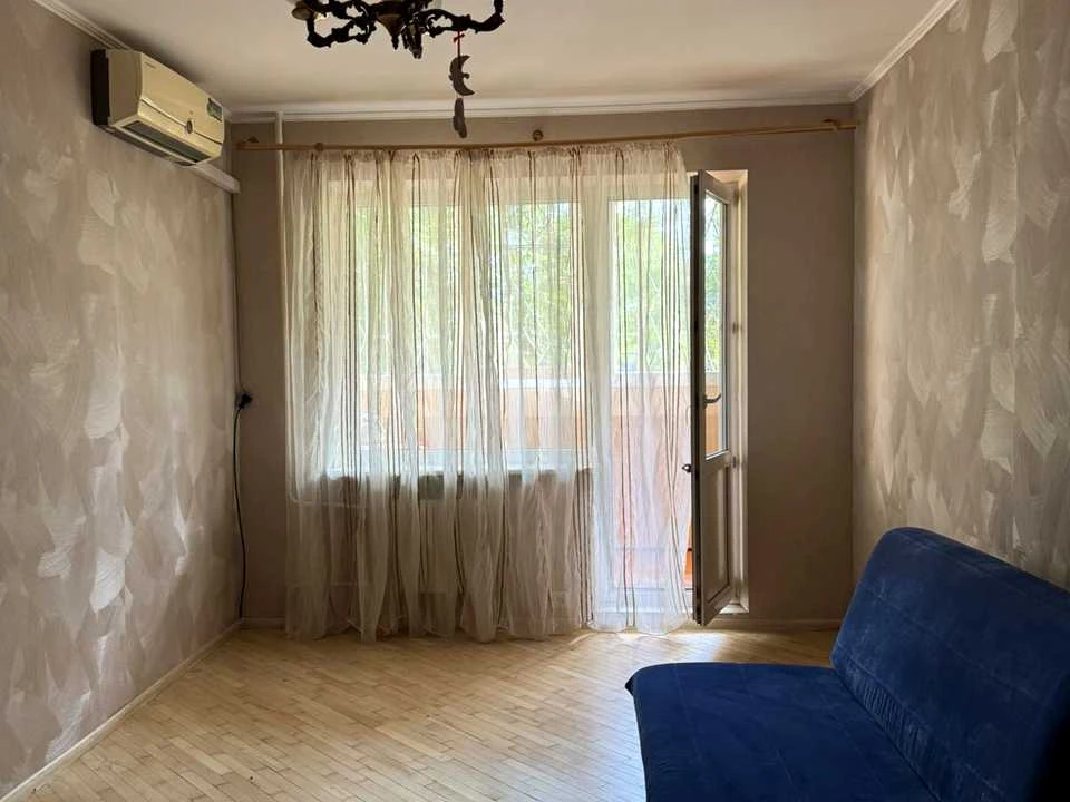 Квартира. Київ, вулиця Анни Ахматової