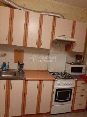 1 Room Apartment for Sale, Gvardiyiv-Shironten Street.