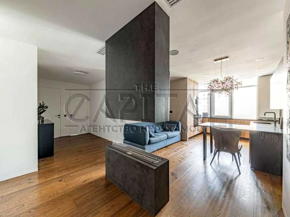 Apartment. Ioanna Pavla II st.