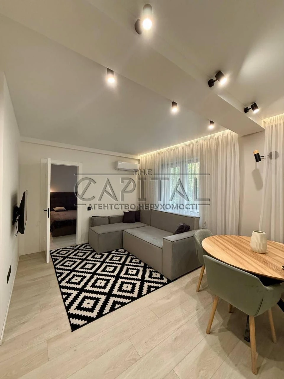 Apartment for sale in the heart of Pecersk, near the metro