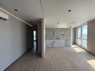 3-bedroom apartment renovated in a new comfort class residential complex